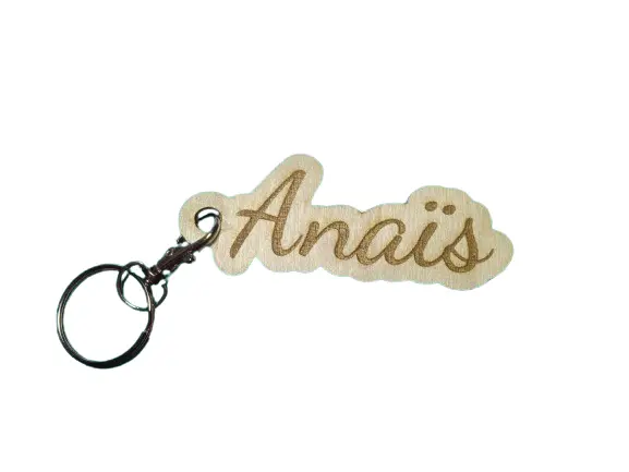 porte clés prénom en bois personnaliser