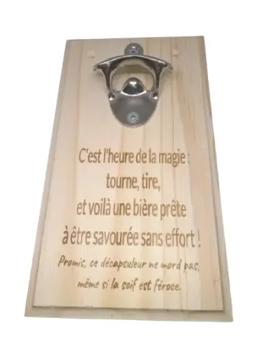 Décapsuleur Mural Personnalisable en Bois de Pin