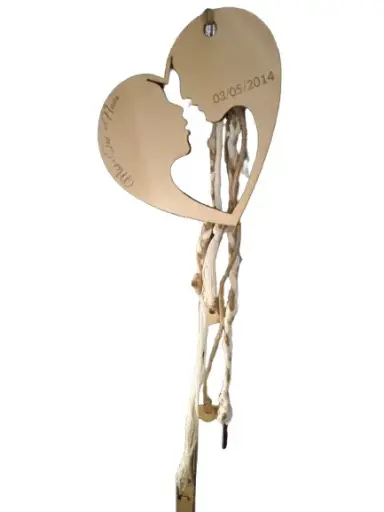 Attrape-rêves "Love" en bois, macramé, corde et perles